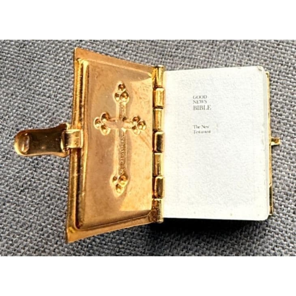Vintage White Enamel Gold Holy Bible Miniature Actual Print Bible 1 3/8" x 1 1/4
